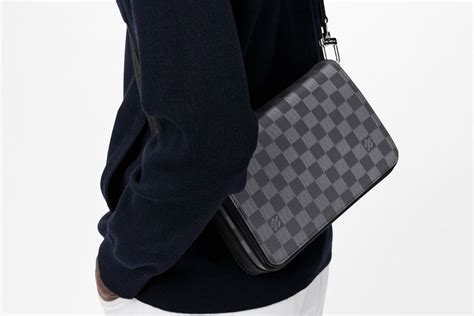 [ล่าสุด] รีวิว 10 กระเป๋า Louis Vuitton ผู้ชาย รุ่นไหนดี 2022 พร้อม .